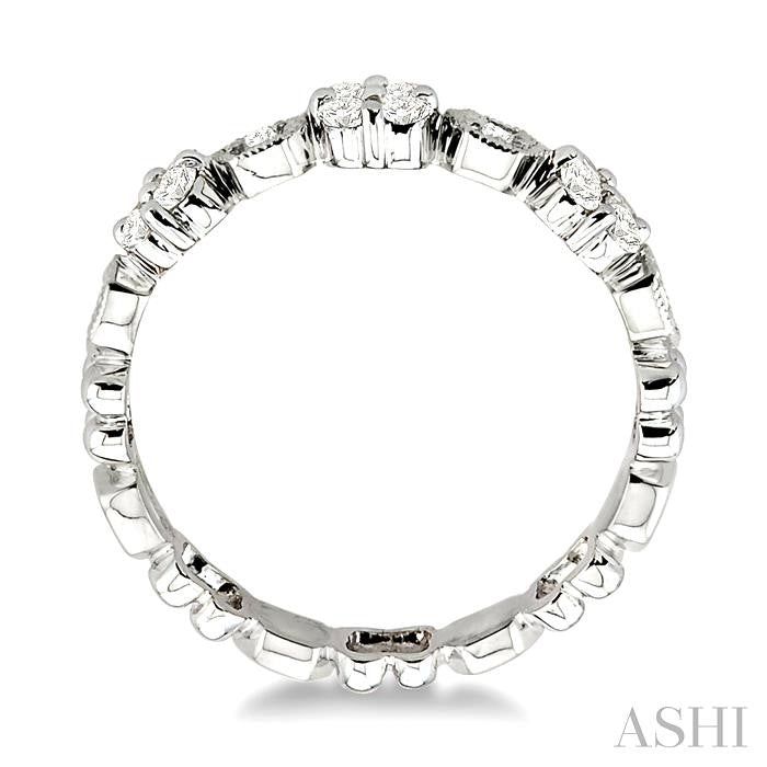 1/3 Ctw Round Cut Diamond Band in 14K White Gold