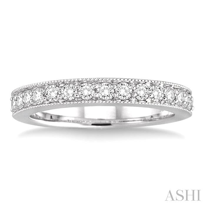 1/2 Ctw Round Cut Diamond Wedding Band in 14K White Gold