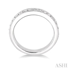 1/2 Ctw Round Cut Diamond Wedding Band in 14K White Gold
