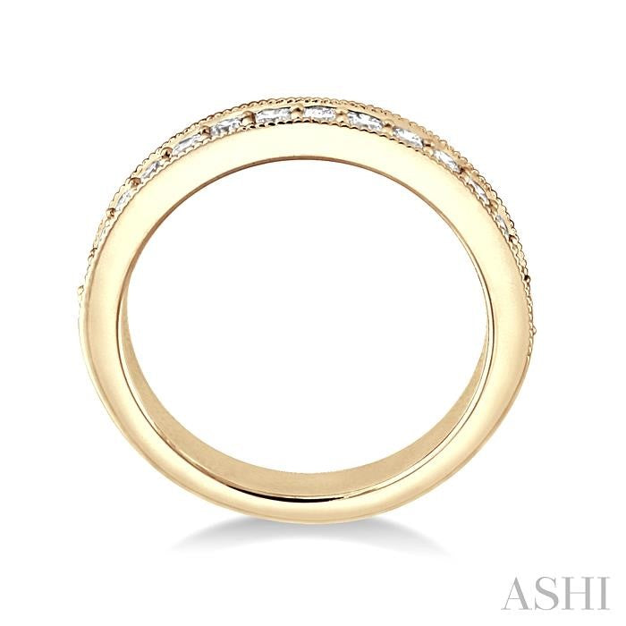 1/3 Ctw Round Cut Diamond Wedding Band in 14K Yellow Gold