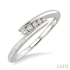 1/10 Ctw Round Cut Diamond Journey Ring in 14K White Gold