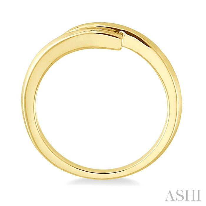 1/10 Ctw Round Cut Diamond Journey Ring in 10K Yellow Gold