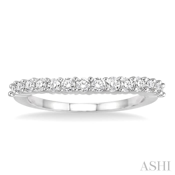 3/4 Ctw Round Cut Diamond 'V' Shape Band in 14K White Gold.