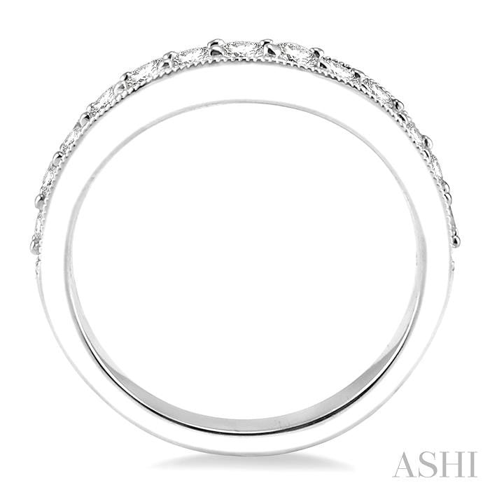 1 Ctw Round Cut Diamond 'V' Shape Band in 14K White Gold