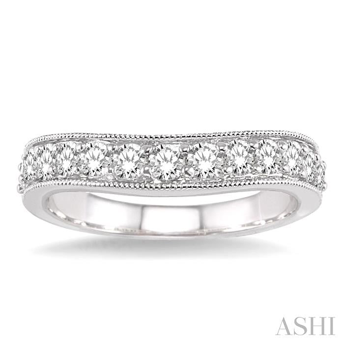 3/4 Ctw Round Cut Diamond 'V' Shape Band in 14K White Gold.