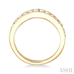 1/2 Ctw Round Cut Diamond 'V' Shape Band in 14K Yellow Gold.
