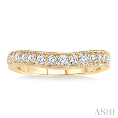 1/2 Ctw Round Cut Diamond 'V' Shape Band in 14K Yellow Gold.