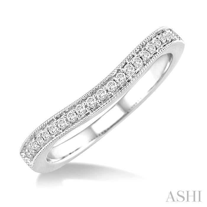 1/4 Ctw Round Cut Diamond 'V' Shape Band in 14K White Gold.