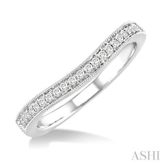 1/4 Ctw Round Cut Diamond 'V' Shape Band in 14K White Gold.