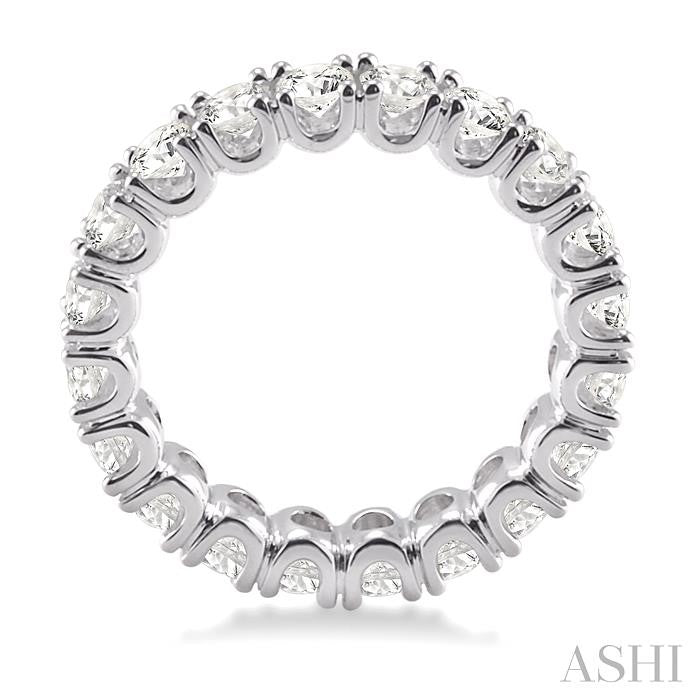 2 1/2 Ctw Round Cut Diamond Eternity Wedding Band in 14K White Gold
