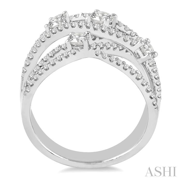 1 Ctw Round Cut Diamond Fashion Ring in 14K White Gold