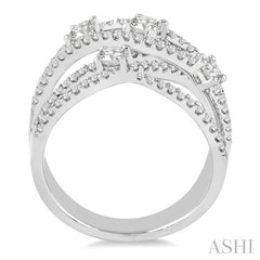 1 Ctw Round Cut Diamond Fashion Ring in 14K White Gold