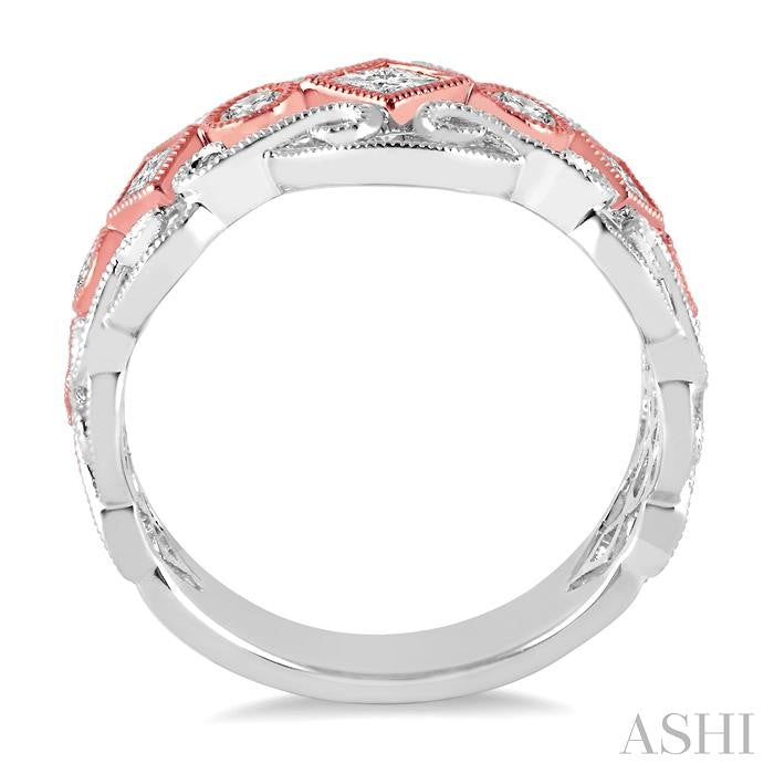 1/2 Ctw Round and Princess Cut Diamond Fashion Band in 14K White and Rose Gold