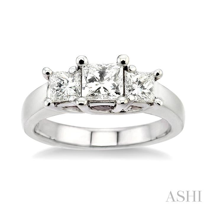 1 1/2 Ctw 3 Stone Princess Cut Diamond Ring in 14K White Gold