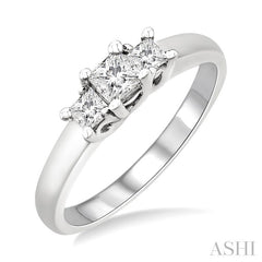 1/2 Ctw 3 Stone Princess Cut Diamond Ring in 14K White Gold