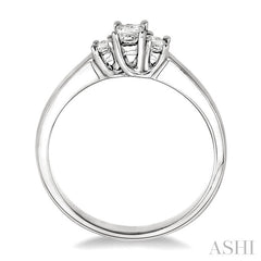 1/4 Ctw 3 Stone Princess Cut Diamond Ring in 14K White Gold