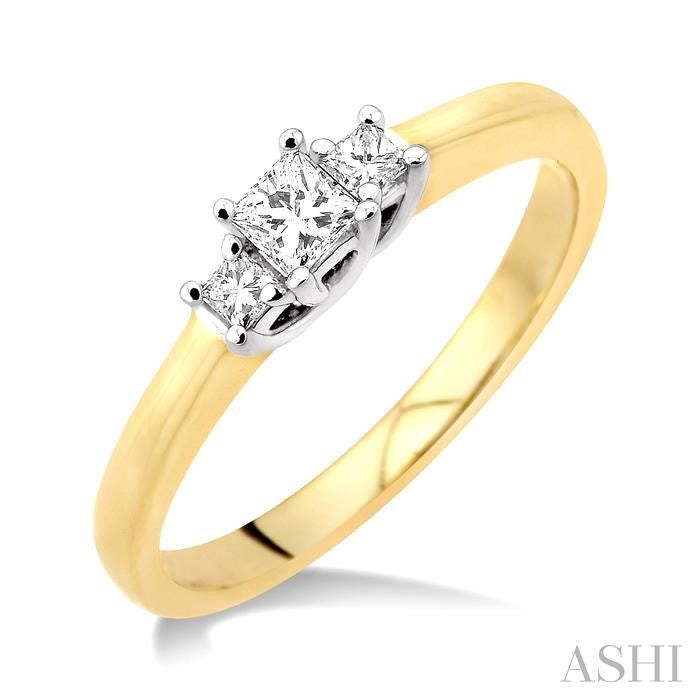 1/4 Ctw 3 Stone Princess Cut Diamond Ring in 14K Yellow and White Gold