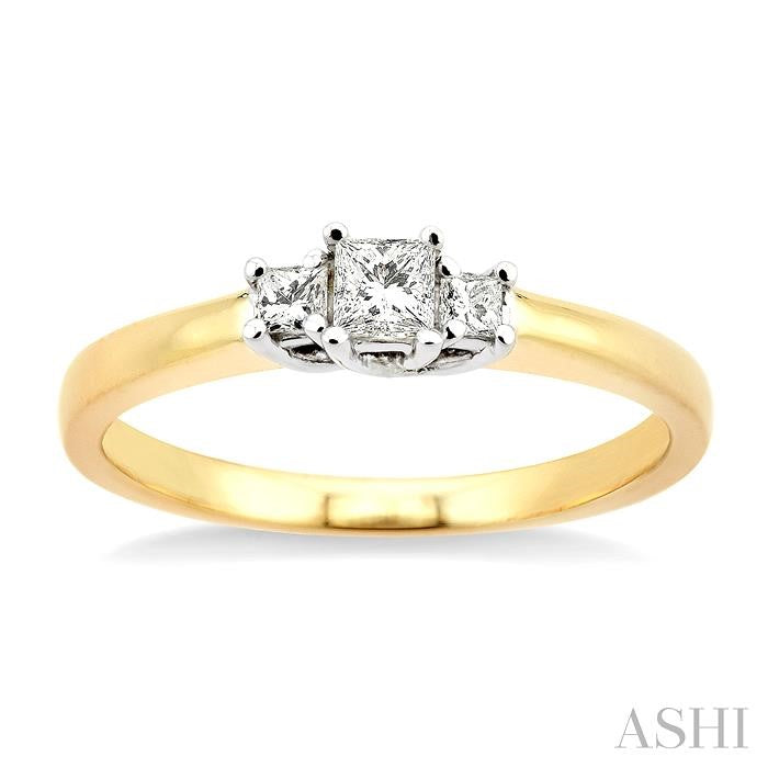 1/4 Ctw 3 Stone Princess Cut Diamond Ring in 14K Yellow and White Gold