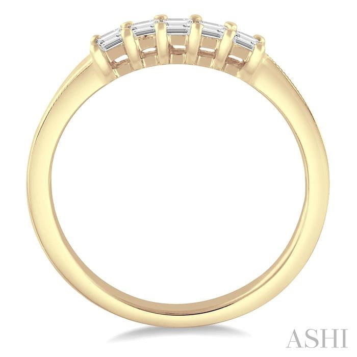 1/3 Ctw Princess Cut Diamond Wedding Band in 14K Yellow Gold