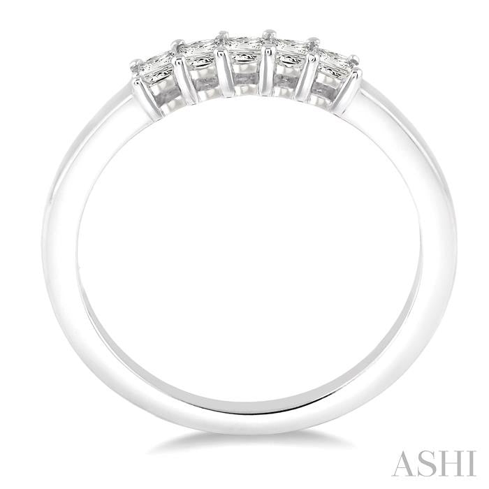 1/4 Ctw Princess Cut Diamond Wedding Band in 14K White Gold