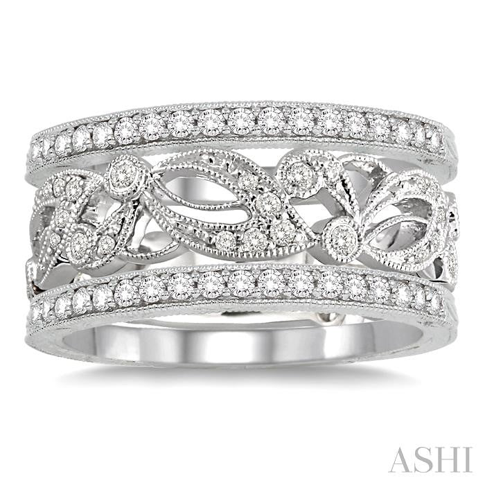 1/2 Ctw Round Cut Diamond Triple Band Set in 14K white Gold