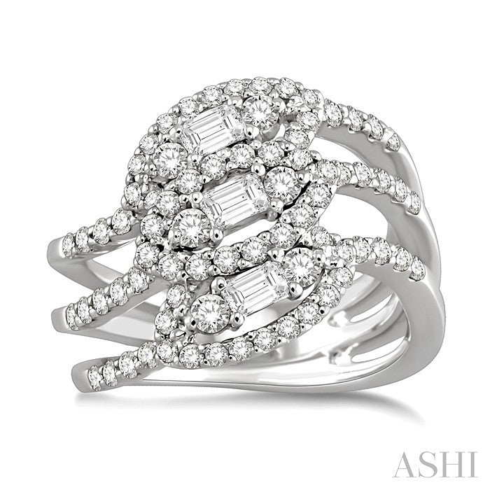 1 1/2 Ctw Round and Baguette Cut Diamond Fashion Ring in 18K White Gold