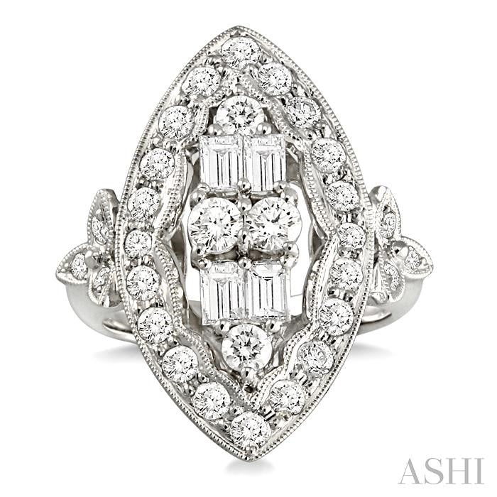 2 Ctw Baguette and Round Cut Traditional Diamond Ring in 18K White Gold