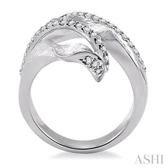 1/2 Ctw Round Cut Diamond Fashion Ring in 14K White Gold