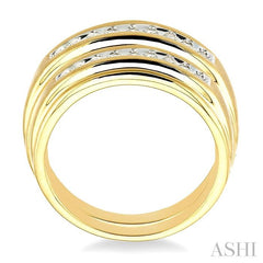 1/3 ctw Round Cut Diamond Duos Ring Set in 14K Yellow Gold