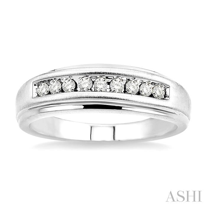 1/6 Ctw Round Diamond Women's Ring in 14K White Gold