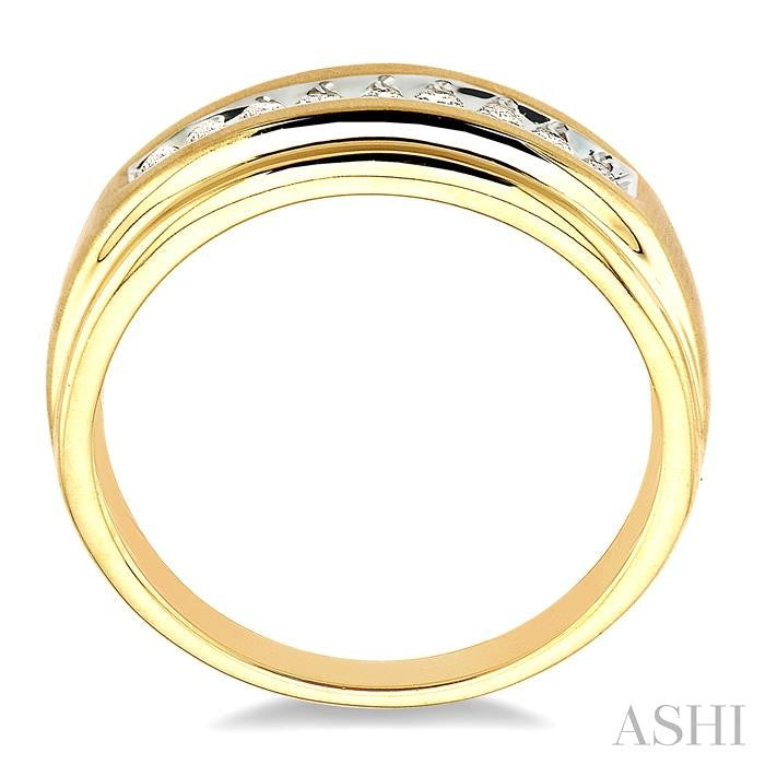 1/6 Ctw Round Diamond Women's Ring in 10K Yellow Gold
