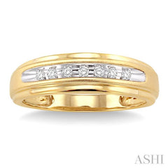 1/20 ctw Round Cut Diamond Women's Ring in 14K Yellow Gold
