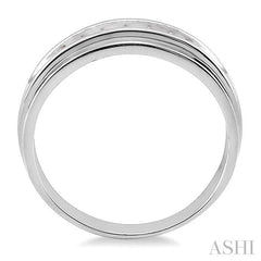 1/20 Ctw Round Cut Diamond Men's Ring in 14K White Gold