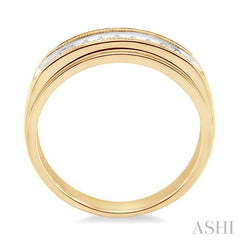1/8 ctw Round Cut Diamond Men's Ring in 14K Yellow Gold