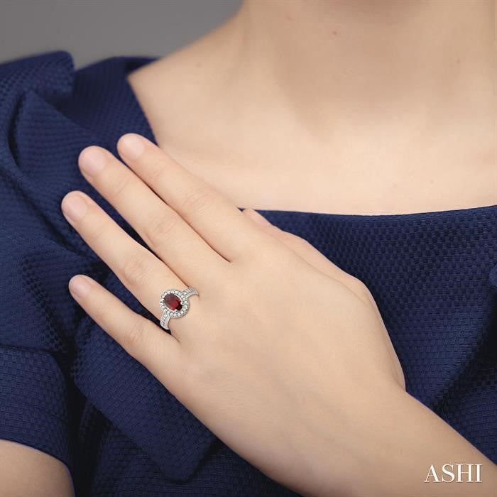 8x6mm Oval Cut Garnet and 1/3 Ctw Round Cut Diamond Ring in 14K White Gold