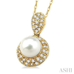 6.5 MM Cultured Pearl and 1/4 Ctw Round Cut Diamond Pendant in 14K Yellow Gold with Chain