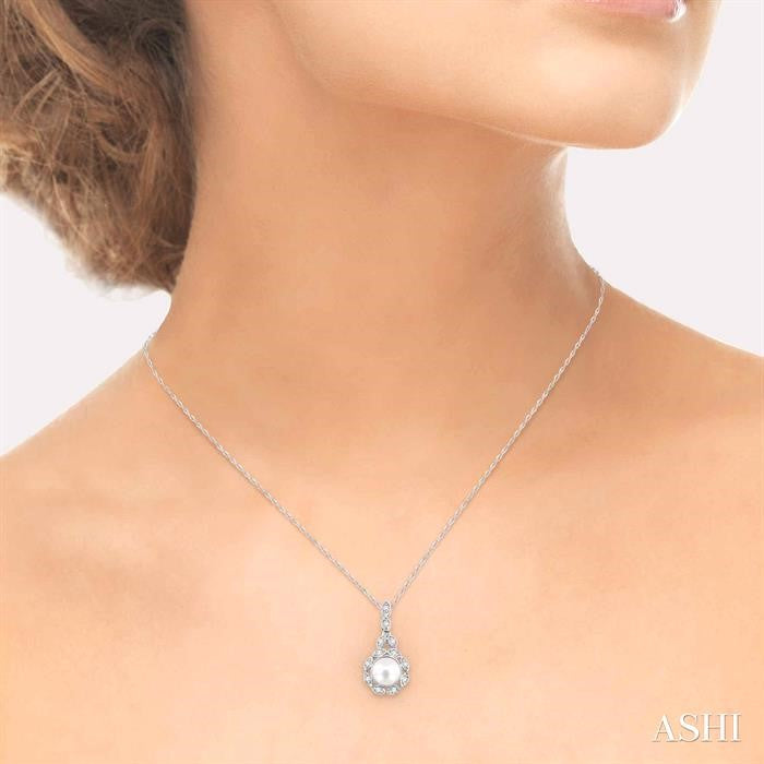 6.5 MM Cultured Pearl and 1/10 Ctw Round Cut Diamond Pendant in 10K White Gold with Chain