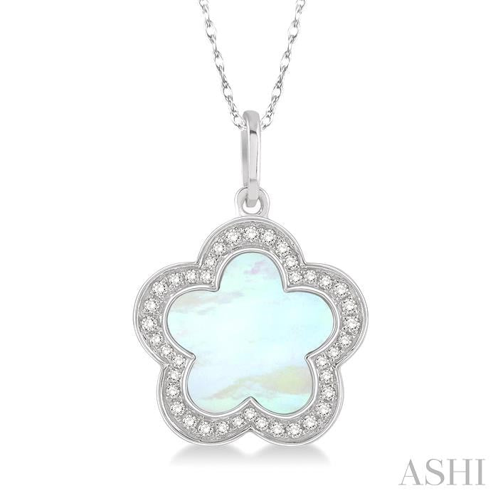9x9 MM Fancy Shell and 1/8 Ctw Round Cut Diamond Pendant in 14K White Gold with Chain