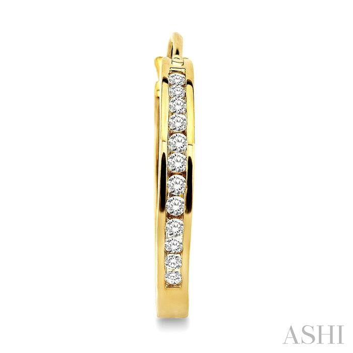 1/2 ctw Round Cut Diamond Hoop Earrings in 10K Yellow Gold