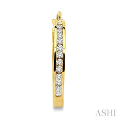 1/2 ctw Round Cut Diamond Hoop Earrings in 10K Yellow Gold
