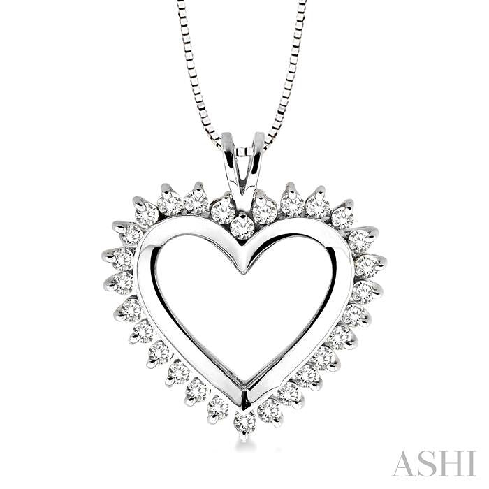 1 Ctw Round Cut Diamond Heart Pendant in 14K White Gold with Chain