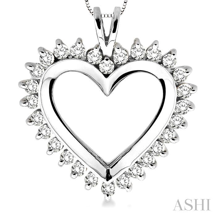 1 Ctw Round Cut Diamond Heart Pendant in 14K White Gold with Chain