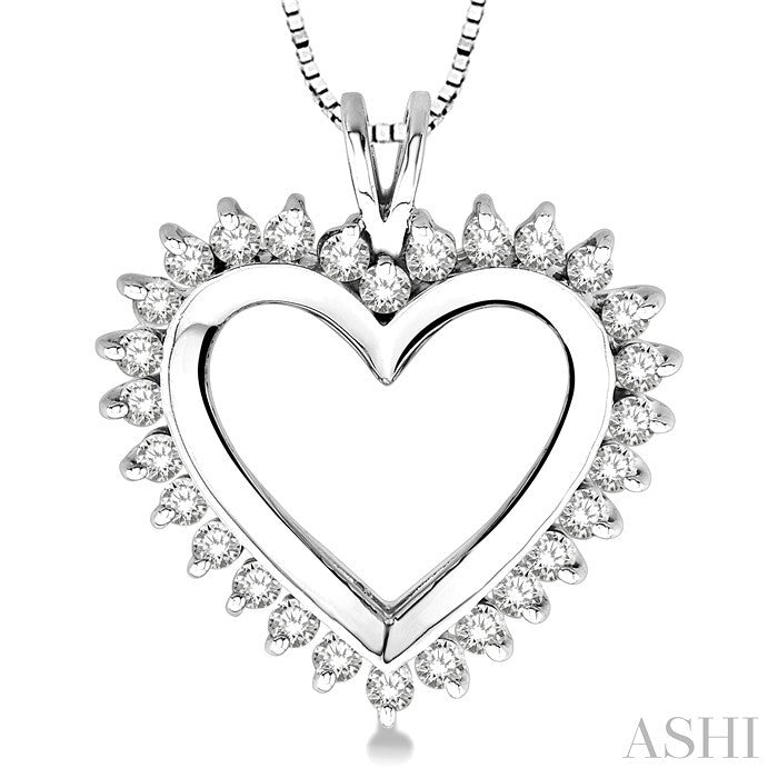 1 Ctw Round Cut Diamond Heart Pendant in 14K White Gold with Chain