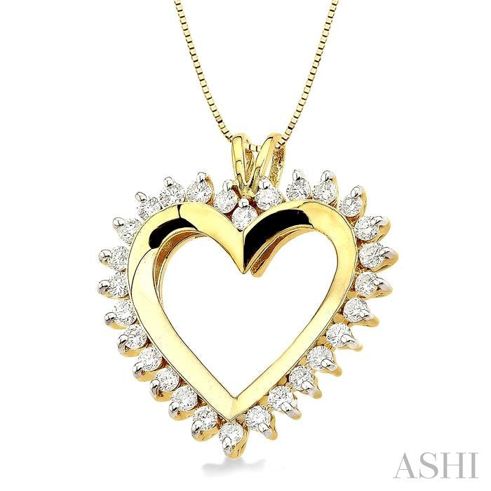 1 Ctw Round Cut Diamond Heart Pendant in 10K Yellow Gold with Chain