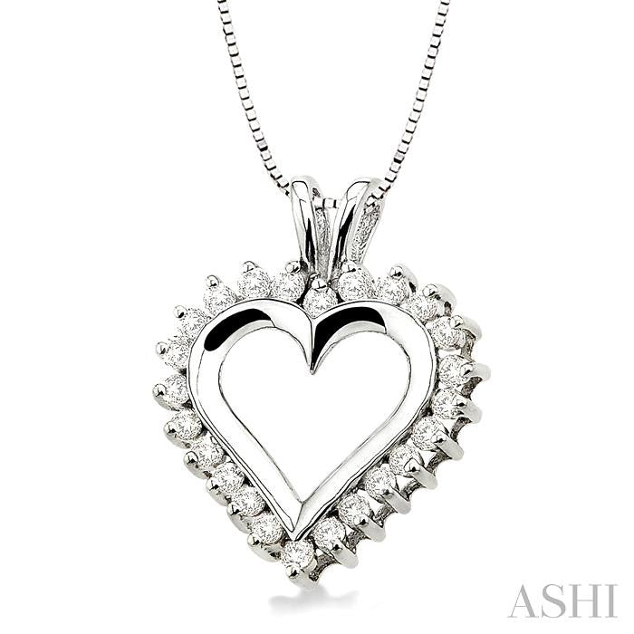 1/2 Ctw Round Cut Diamond Heart Pendant in 14K White Gold with Chain