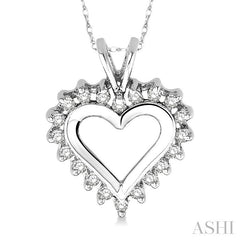 1/4 Ctw Round Cut Diamond Heart Pendant in 14K White Gold with Chain