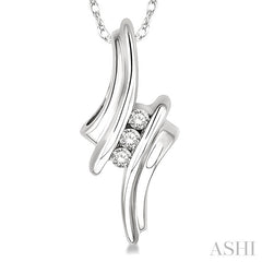 1/10 Ctw Round Cut Diamond Pendant in 10K White Gold with Chain