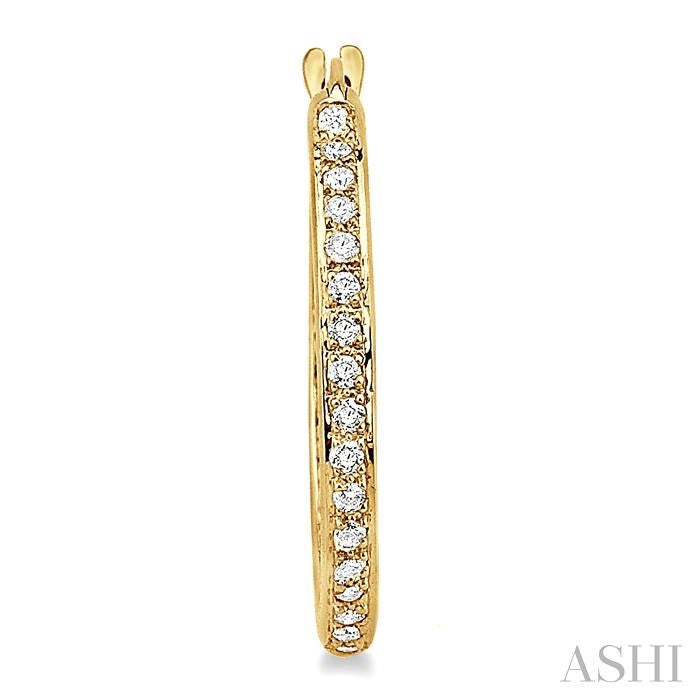 1/2 ctw Round Cut Diamond Hoop Earrings in 14K Yellow Gold