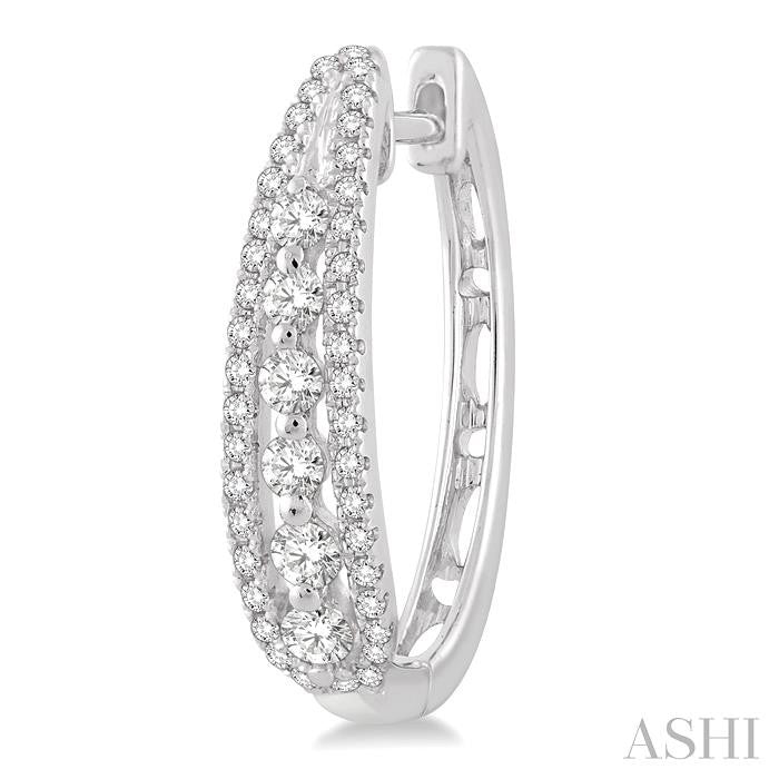 5/8 ctw Round Cut Diamond Earrings in 14K White Gold