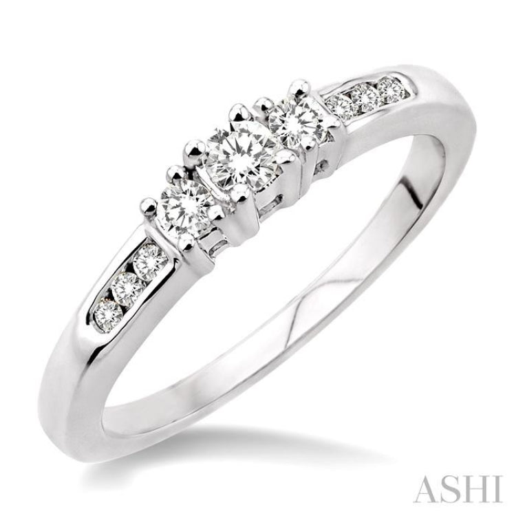 Round Shape Past Present & Future Diamond Engagement Ring